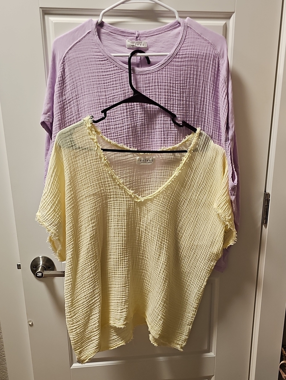 4 Velvet By Graham & Spencer Cotyon Gauze Tops Fits Medium